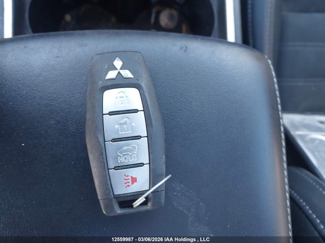 JA4J4UA85NZ606329 Mitsubishi Outlander Le/le Premium/se/sel