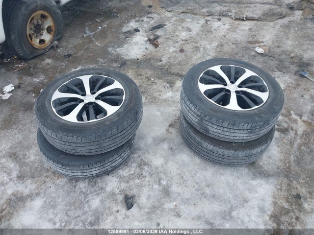 Продаж на аукціоні авто 2018 Kia Sorento Ex, vin: 5XYPHDA52JG360388, номер лоту: 12559991