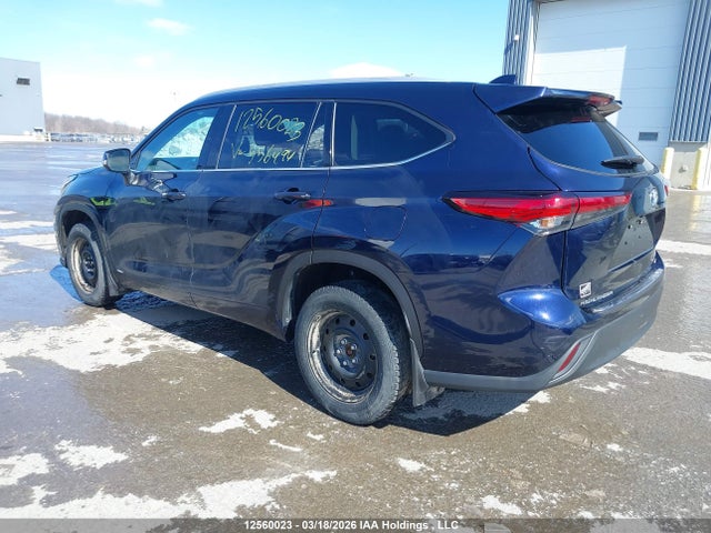 12560023 :رقم المزاد ، 5TDGBRCH8NS556494 vin ، 2022 Toyota Highlander مزاد بيع