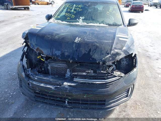 12560041 :رقم المزاد ، 3VWSM7BU0NM008378 vin ، 2022 Volkswagen Jetta مزاد بيع
