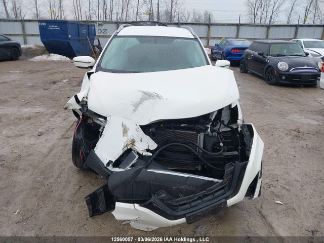 5N1AT2MV8HC821107 Nissan Rogue Sv/sl