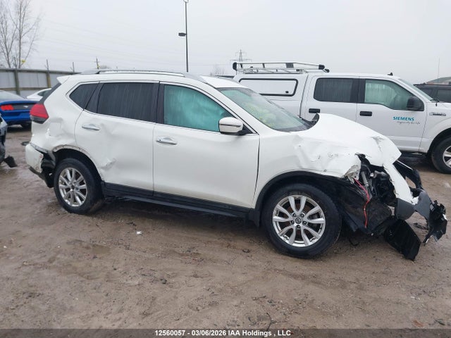 5N1AT2MV8HC821107 Nissan Rogue Sv/sl