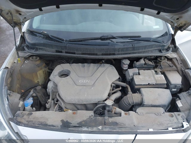 2015 Hyundai Accent Gs მანქანა იყიდება აუქციონზე, vin: KMHCT5AE3FU211086, აუქციონის ნომერი: 12560062