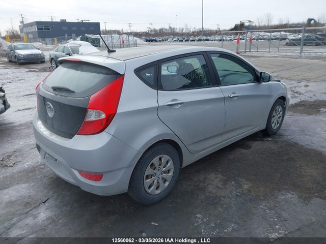 2015 Hyundai Accent Gs მანქანა იყიდება აუქციონზე, vin: KMHCT5AE3FU211086, აუქციონის ნომერი: 12560062