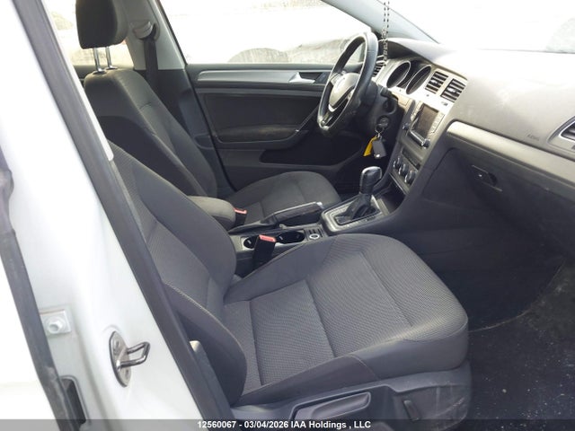 3VW217AU6FM033815 Volkswagen Golf