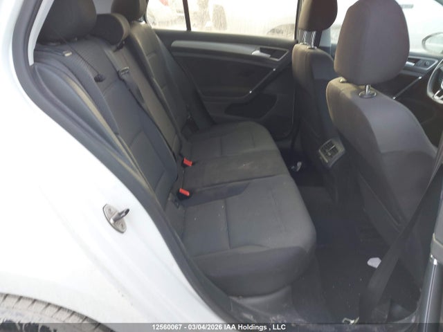 3VW217AU6FM033815 Volkswagen Golf