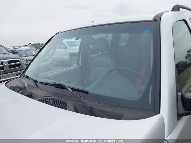 Продажа на аукционе авто 2002 Jeep Liberty Limited, vin: 1J8GL58K52W273520, номер лота: 12560068