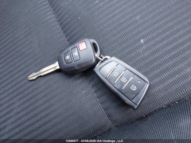 Aukcja sprzedaży 2017 Toyota Rav4, vin: 2T3BFREVXHW687883, numer aukcji: 12560077