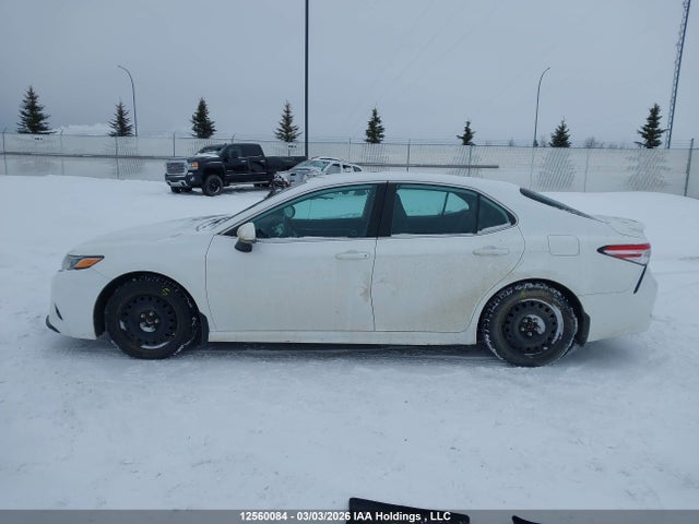 12560084 :رقم المزاد ، 4T1G11BK0LU006082 vin ، 2020 Toyota Camry Se/se Night Shade مزاد بيع