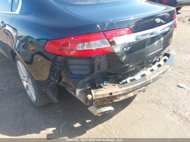 12560108 :رقم المزاد ، SAJXA0FA1AHR73338 vin ، 2010 Jaguar Xf Luxury مزاد بيع
