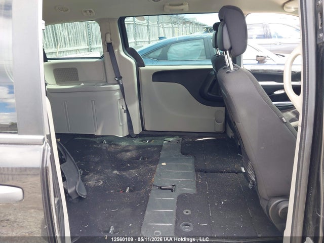 12560109 :رقم المزاد ، 2C4RDGBG1JR181423 vin ، 2018 Dodge Grand Caravan مزاد بيع