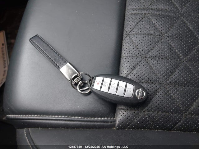 1N4AA6AP9GC380647 Nissan Maxima Platinum/sl/sr/sv