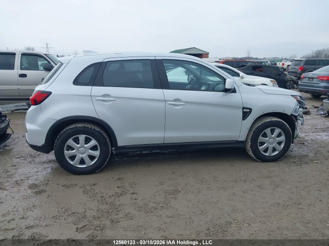 JA4AJUAU9PU605514 Mitsubishi RVR ES