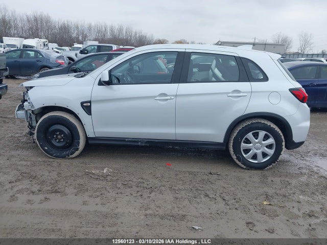 JA4AJUAU9PU605514 Mitsubishi RVR ES