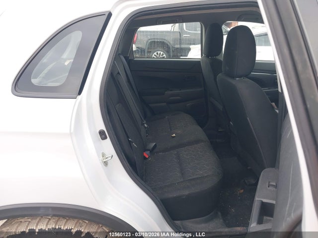 JA4AJUAU9PU605514 Mitsubishi RVR ES