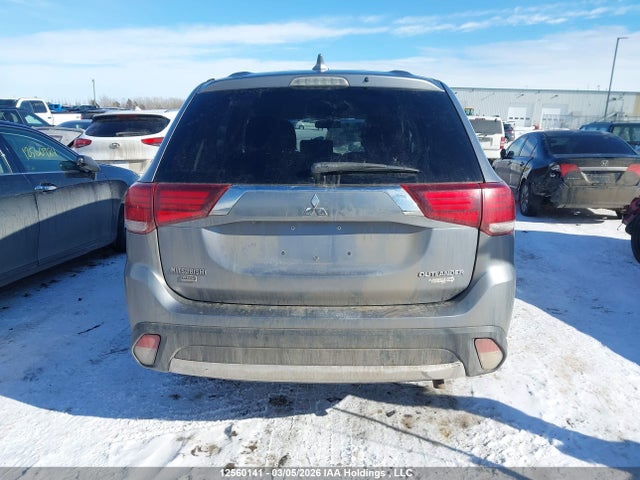 Продаж на аукціоні авто 2017 Mitsubishi Outlander Es, vin: JA4AZ2A31HZ604589, номер лоту: 12560141