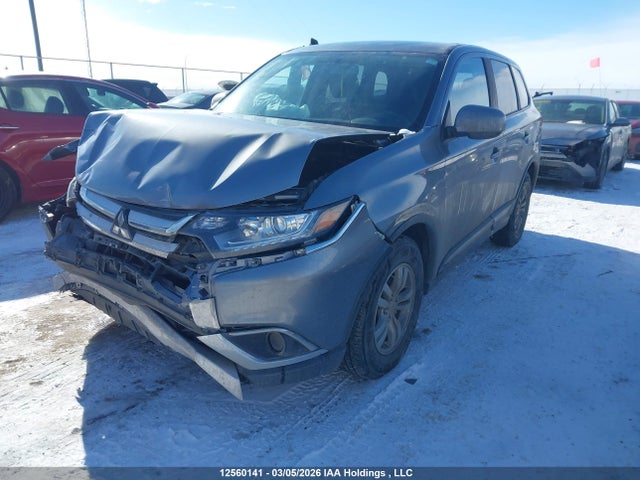 Продаж на аукціоні авто 2017 Mitsubishi Outlander Es, vin: JA4AZ2A31HZ604589, номер лоту: 12560141