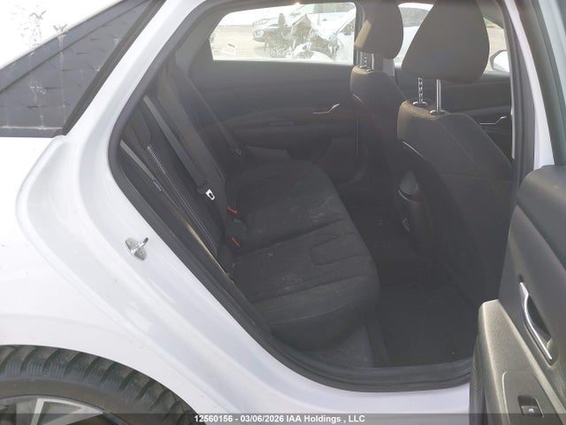 KMHLM4DG0RU738852 Hyundai ELANTRA SEL