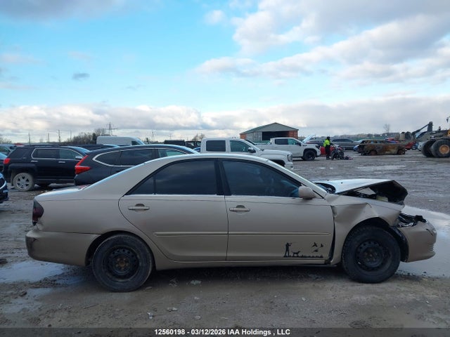 12560198 :رقم المزاد ، 4T1BE32K15U993367 vin ، 2005 Toyota Camry Le/xle/se مزاد بيع