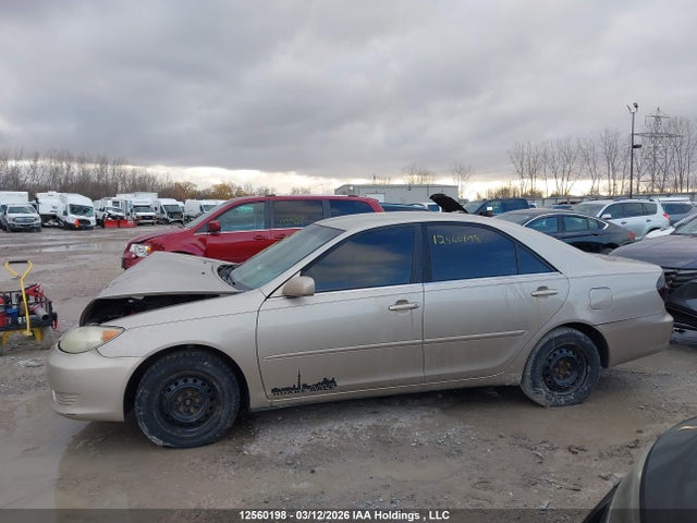 12560198 :رقم المزاد ، 4T1BE32K15U993367 vin ، 2005 Toyota Camry Le/xle/se مزاد بيع