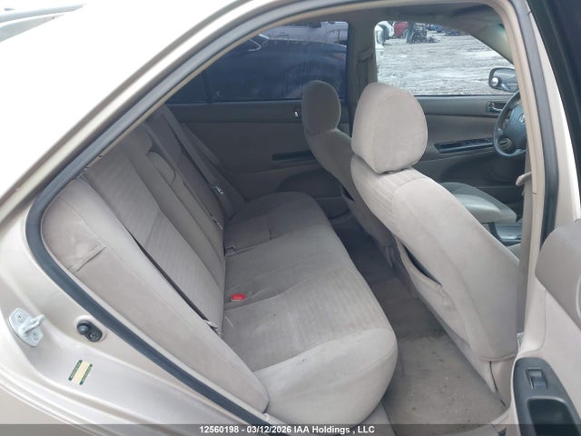 12560198 :رقم المزاد ، 4T1BE32K15U993367 vin ، 2005 Toyota Camry Le/xle/se مزاد بيع