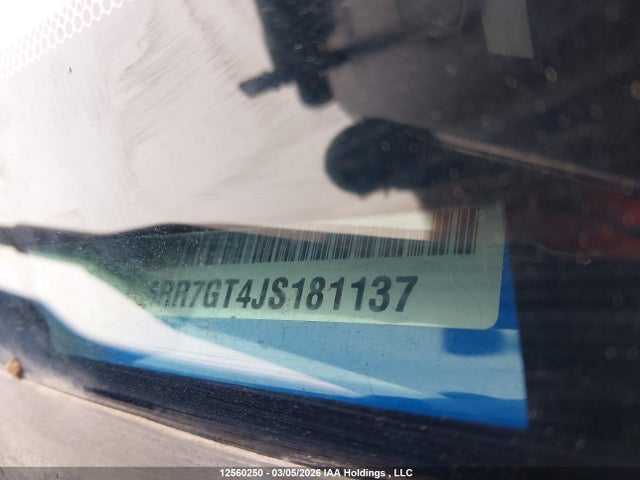 1C6RR7GT4JS181137 RAM 1500 Slt