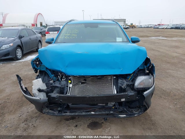 12560268 :رقم المزاد ، KM8K1CAB9NU896785 vin ، 2022 Hyundai Kona Se مزاد بيع