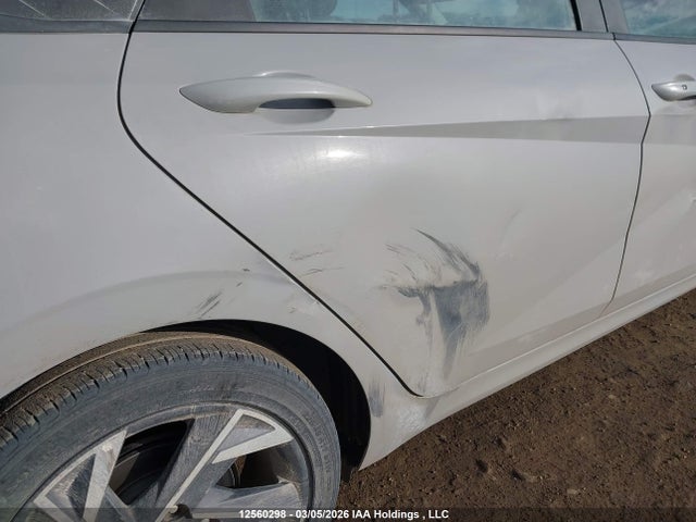 KMHLM4DG2RU827130 Hyundai ELANTRA SEL