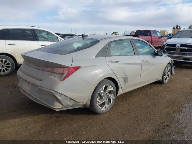 KMHLM4DG2RU827130 Hyundai ELANTRA SEL