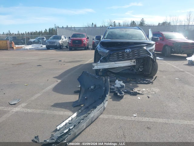 Продажа на аукционе авто 2023 Toyota Rav4 Hybrid Limited, vin: 2T3DWRFVXPW177295, номер лота: 12560300