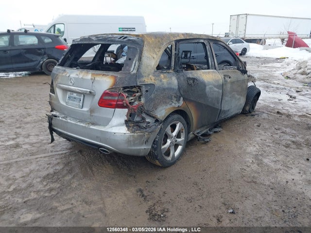 12560348 :رقم المزاد ، WDDMH4EB8EJ198121 vin ، 2014 Mercedes-benz B 250 Sports Tourer مزاد بيع