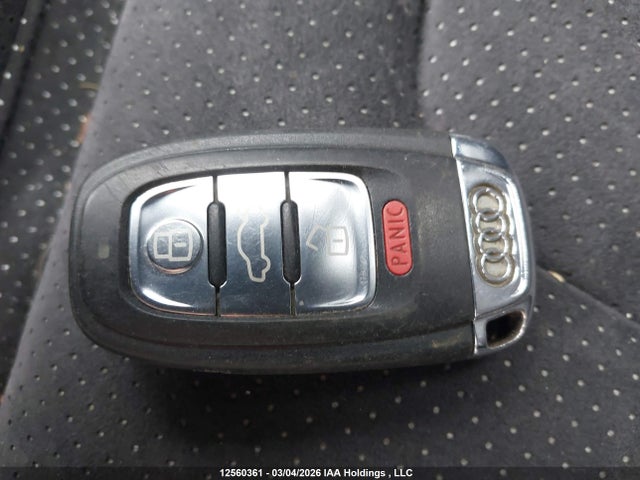 2011 Audi A5 2.0t Premium მანქანა იყიდება აუქციონზე, vin: WAUSFBFR0BA076952, აუქციონის ნომერი: 12560361