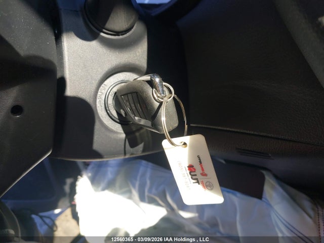 12560365 :رقم المزاد ، 5YFBPMBE7NP317453 vin ، 2022 Toyota Corolla Le مزاد بيع