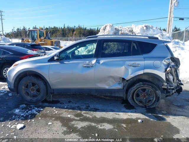 2T3ZFREV4HW378683 Toyota RAV4 LE