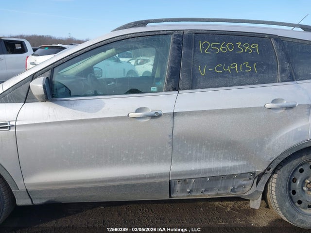 2015 Ford Escape Se მანქანა იყიდება აუქციონზე, vin: 1FMCU9G99FUC49131, აუქციონის ნომერი: 12560389
