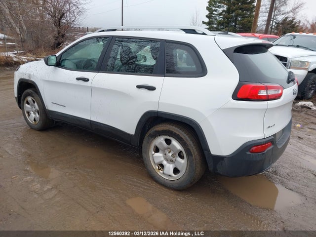 1C4PJMAB8HW524475 Jeep Cherokee Sport