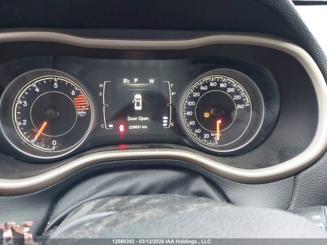 1C4PJMAB8HW524475 Jeep Cherokee Sport