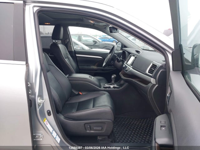 5TDJZRFHXKS627266 Toyota Highlander Xle