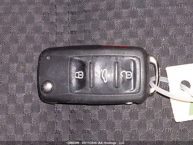 12560399 :رقم المزاد ، 3VW2K7AJ1CM379074 vin ، 2012 Volkswagen Jetta مزاد بيع