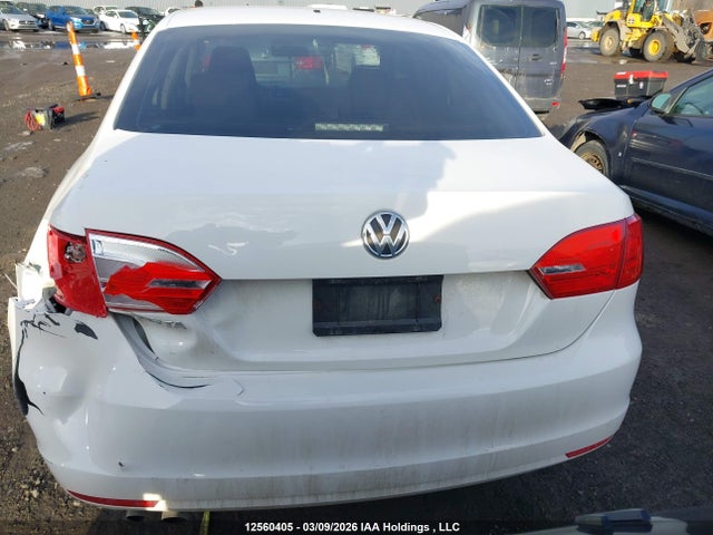12560405 :رقم المزاد ، 3VW2K7AJ3DM377313 vin ، 2013 Volkswagen Jetta 2.0l Trendline/2.0l Trendline+ مزاد بيع