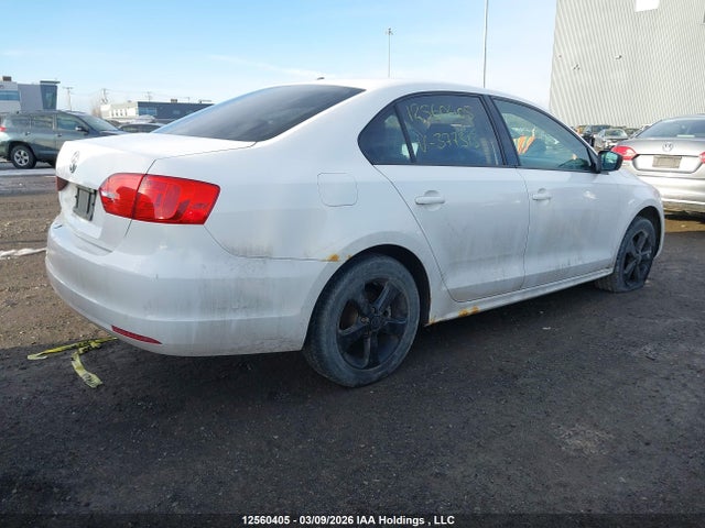 12560405 :رقم المزاد ، 3VW2K7AJ3DM377313 vin ، 2013 Volkswagen Jetta 2.0l Trendline/2.0l Trendline+ مزاد بيع