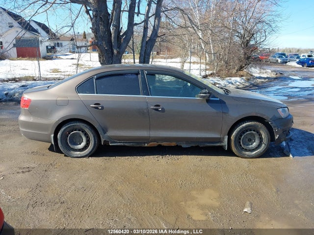 3VWG07AJ9EM395375 Volkswagen JETTA SEL