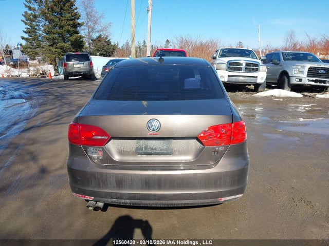3VWG07AJ9EM395375 Volkswagen JETTA SEL