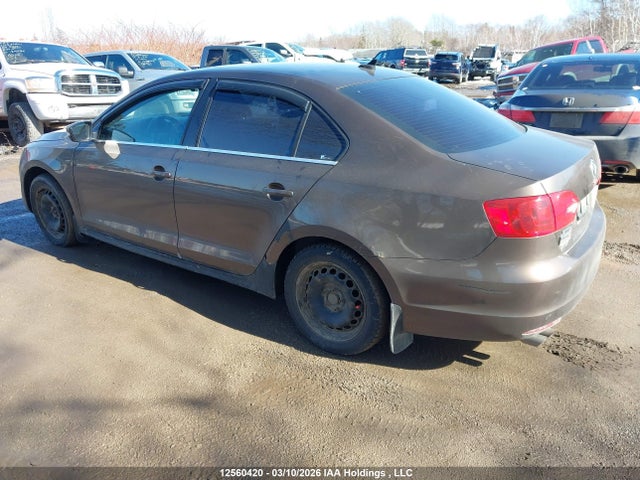 3VWG07AJ9EM395375 Volkswagen JETTA SEL