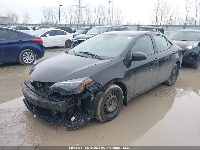 Toyota Corolla 2017 2T1BURHE5HC943455 Image 2