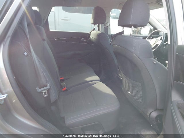 5XYPGDA39KG468591 KIA Sorento