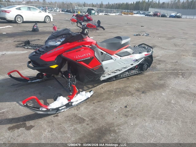 2BPSDSKG4KV000005 Skidoo Skidoo