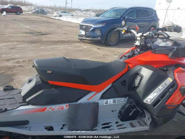 2BPSDSKG4KV000005 Skidoo Skidoo