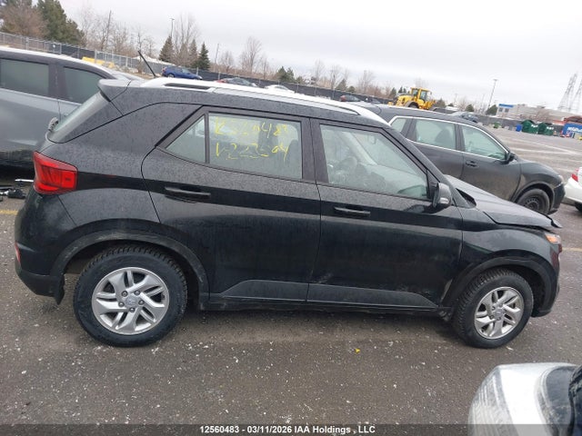 12560483 :رقم المزاد ، KMHRC8A36PU223504 vin ، 2023 Hyundai Venue Preferred مزاد بيع