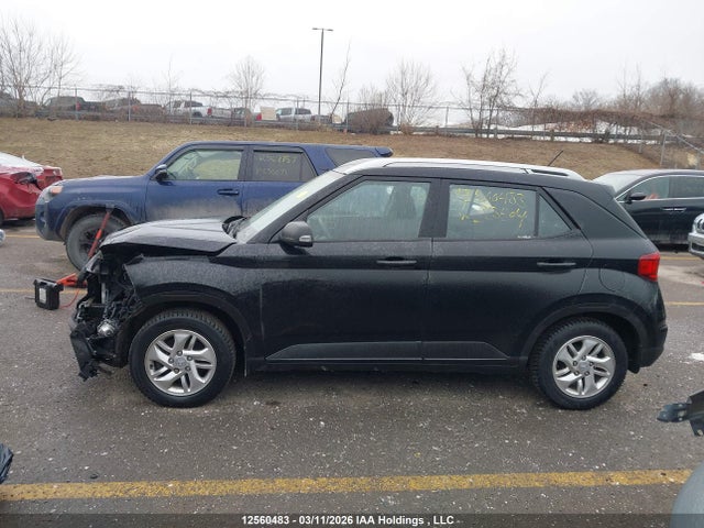 12560483 :رقم المزاد ، KMHRC8A36PU223504 vin ، 2023 Hyundai Venue Preferred مزاد بيع